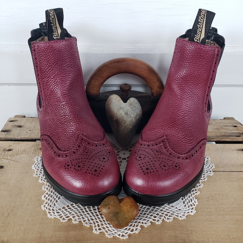 Berry Brogue Blundstone Wingtip High Top Boots Red Pebble Boho #1383 UK 4 | 7 US - Picture 2 of 13